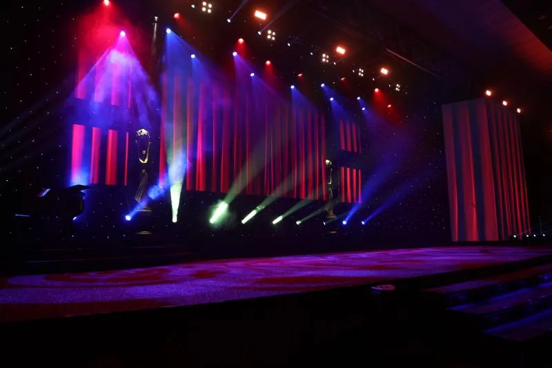 Свет для концертных залов и ДК