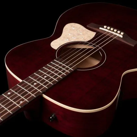Art & Lutherie 042364 Legacy Tennessee Red Q1T
